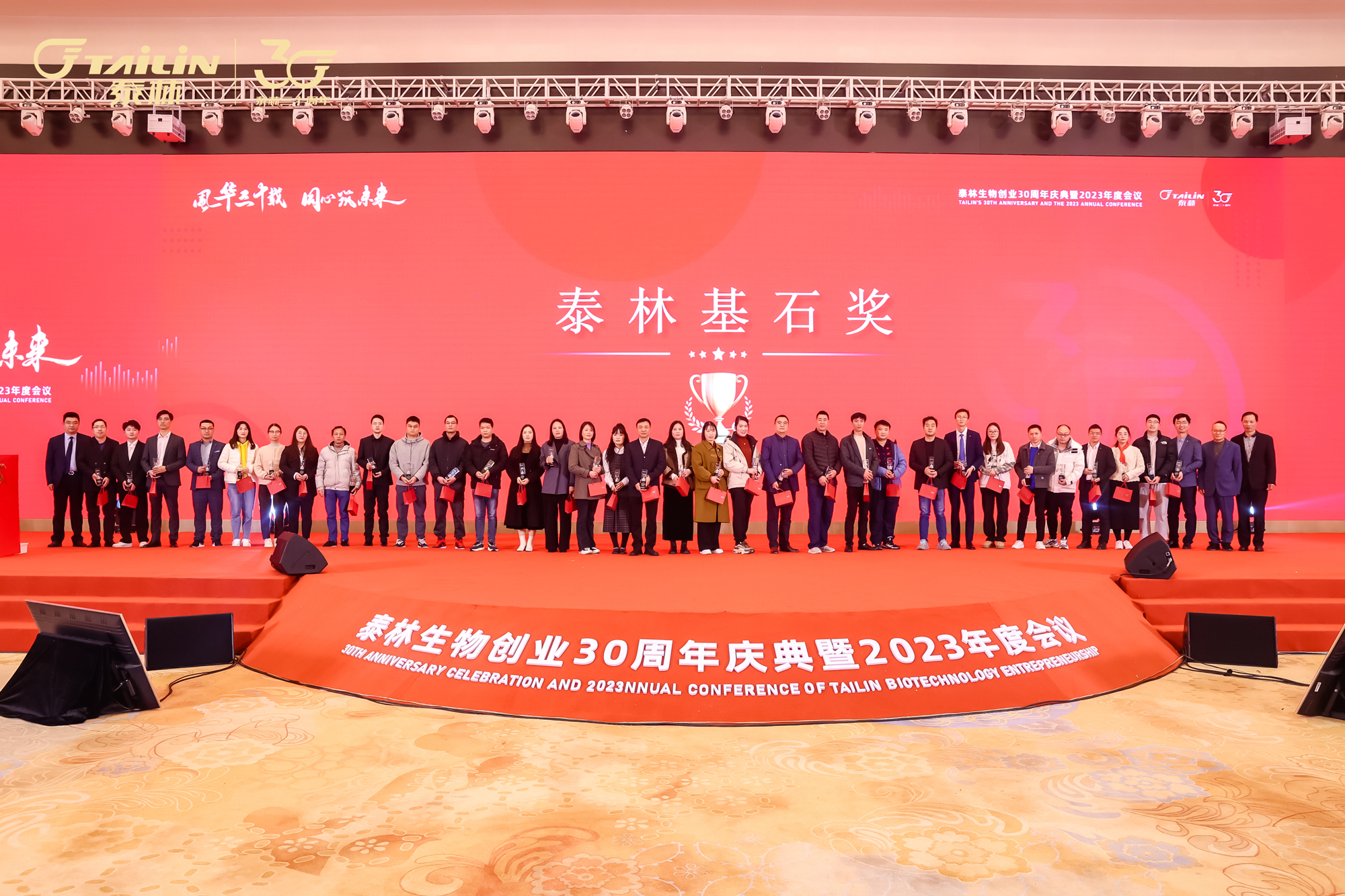 17193649182878530hYM.jpg E38A7102-opq689613468.jpg